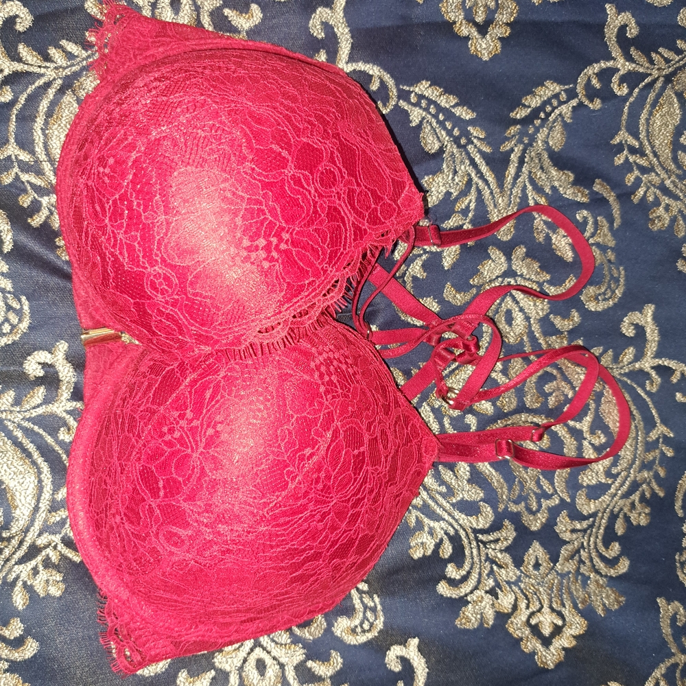 Elegant Lace Bra in Vibrant Pink